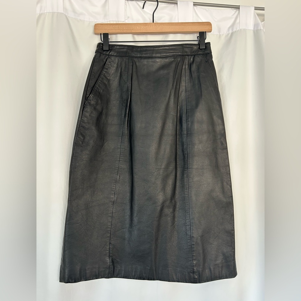 Vintage 90s Pelle Cuir Black 100% Leather Midi Skirt